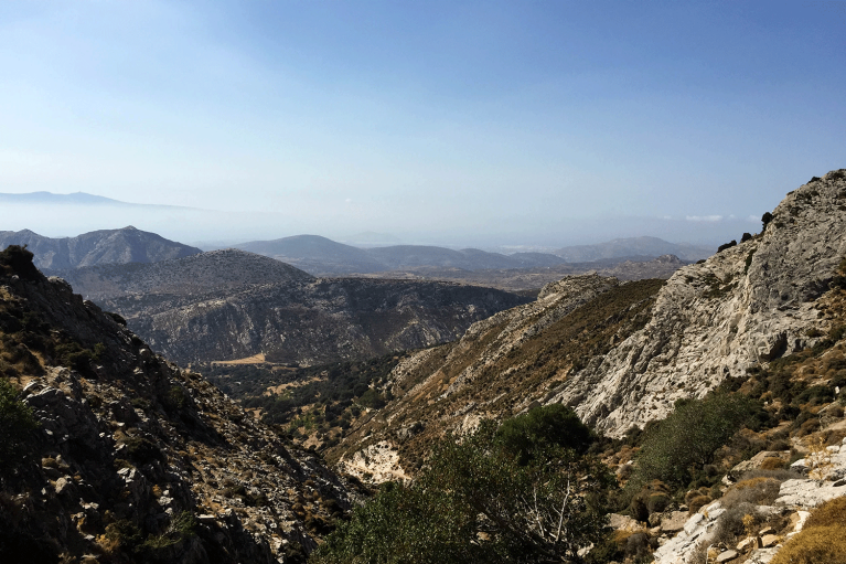 greece-naxos-hiking-mountain-view-zsofia