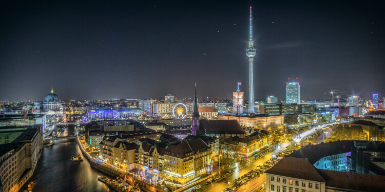 berlin_cityscape_night_european_sleeper