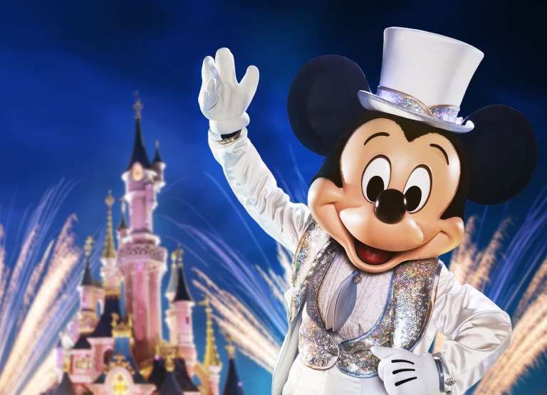 90_years_Mickey_Mouse_Disneyland_Paris