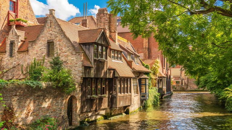 belgium-bruges-river-view-houses-old-town
