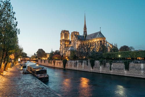 Vista de Notre Dame em Paris