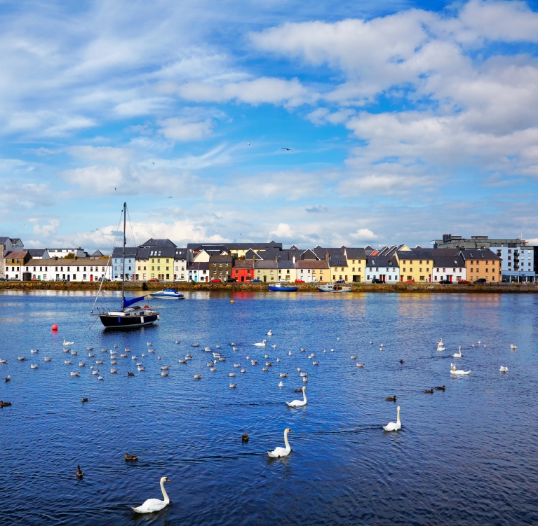 Claddagh Quay, onde o rio Corrib encontra a Baía de Galway