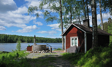 finland-lake-cottage-with-sauna