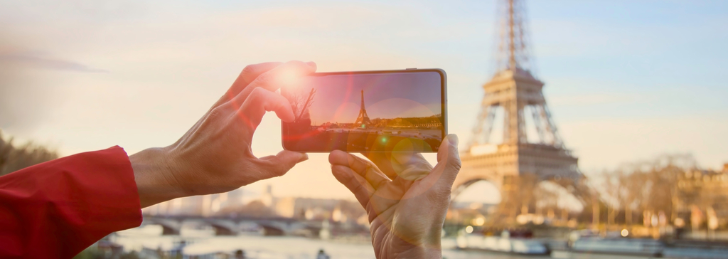 france-paris-eiffel-tower-instagrammable-europe-phone-camera-masthead