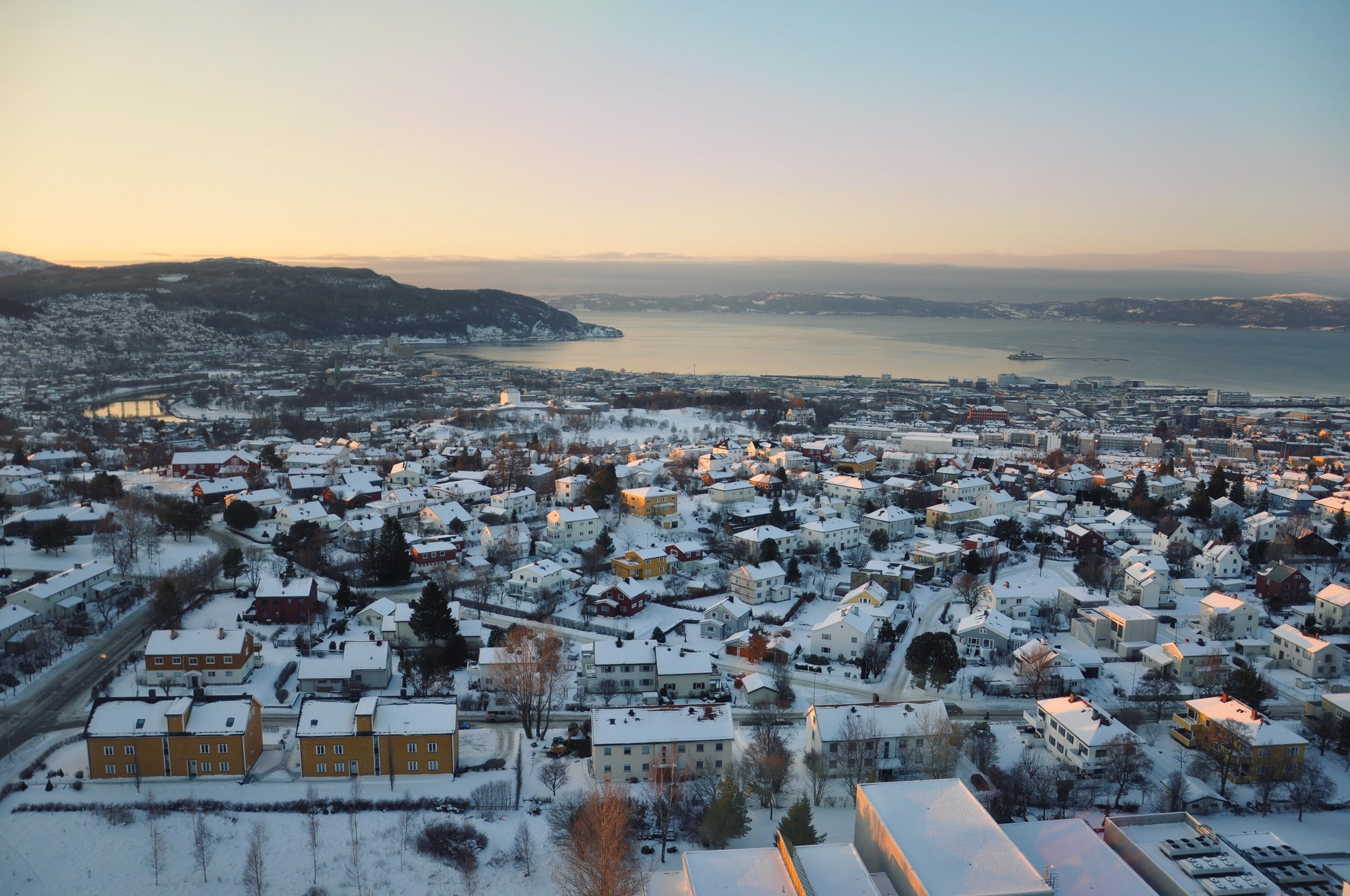 Trondheim ao pôr do sol