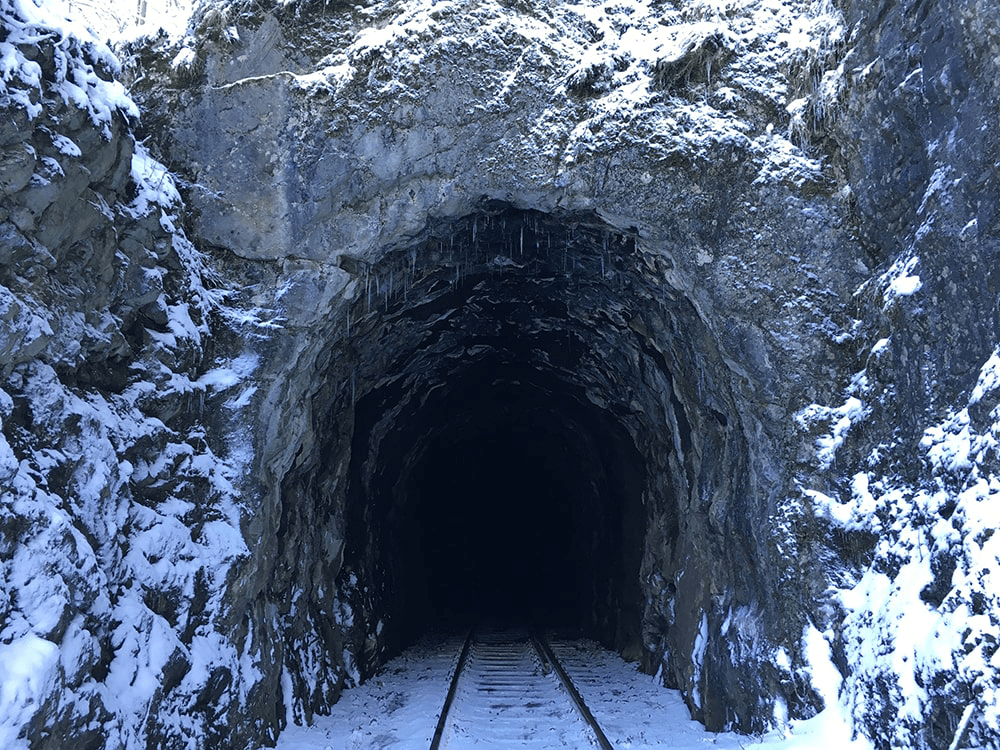 romania-oravita-anina-scenic-route-tunnel