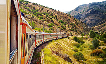 turkey-train-ride-in-mountain-region