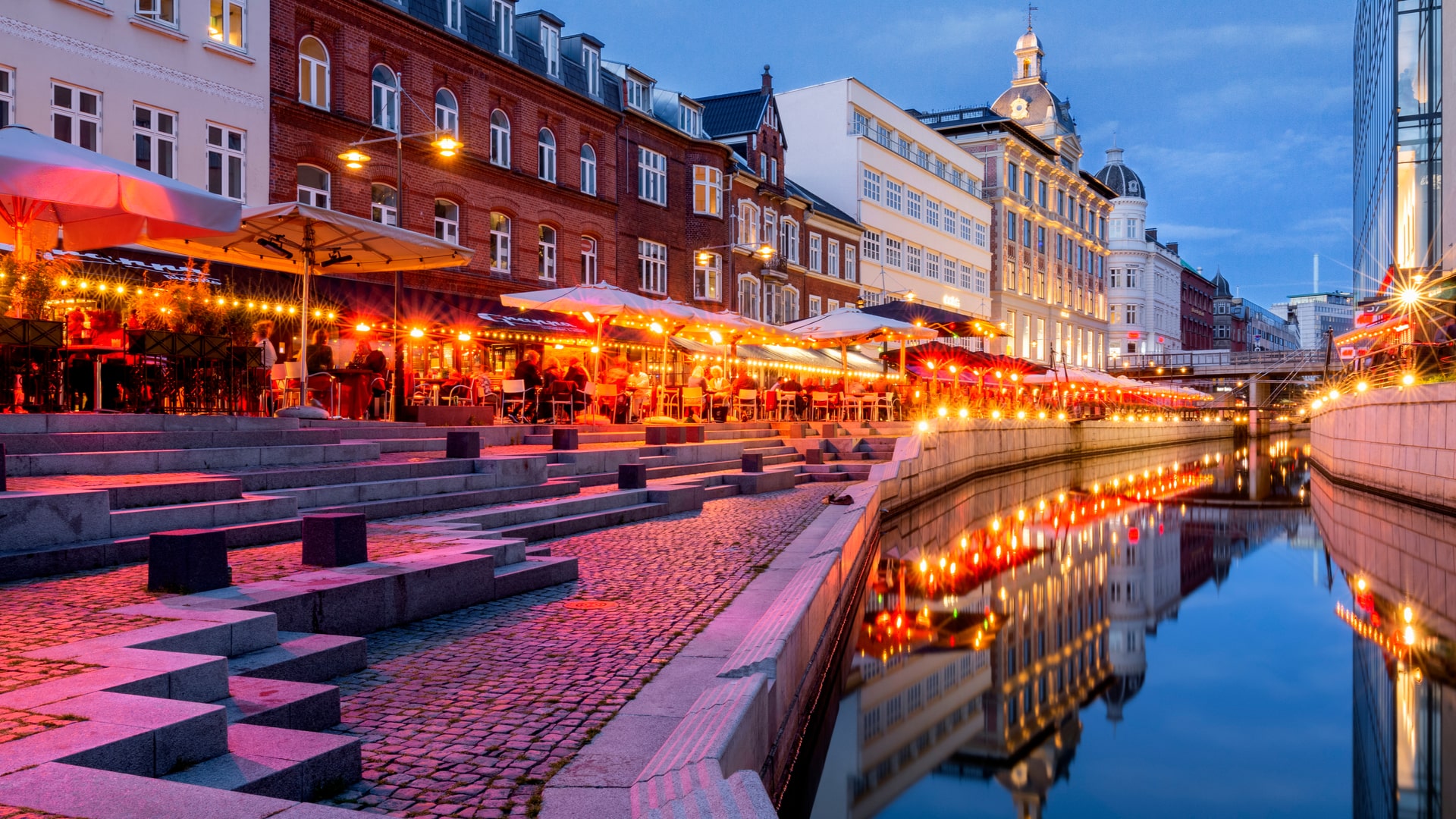 denmark-aarhus-river-terrace