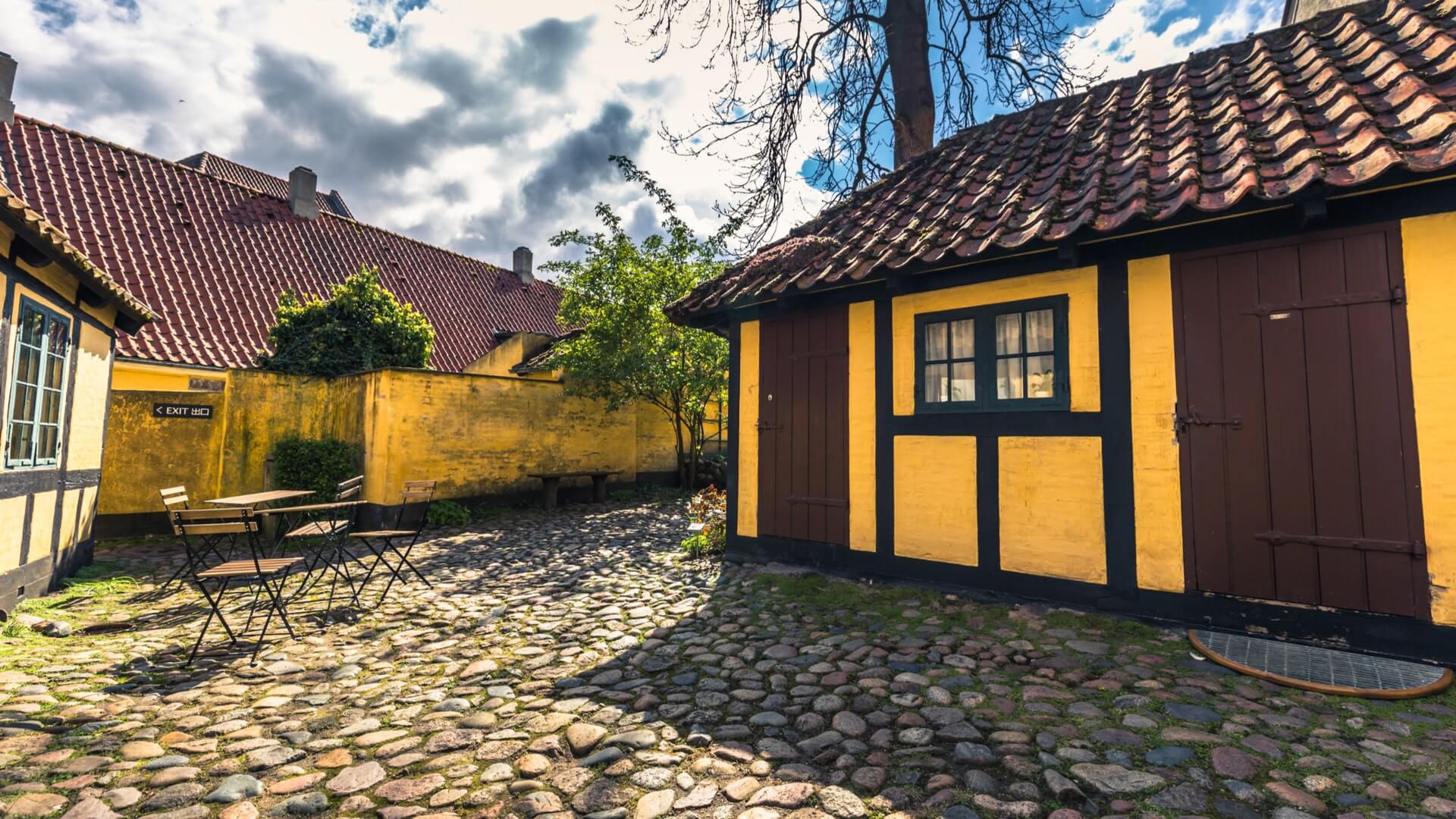 denmark-childhood-home-hans-cristian-andersen