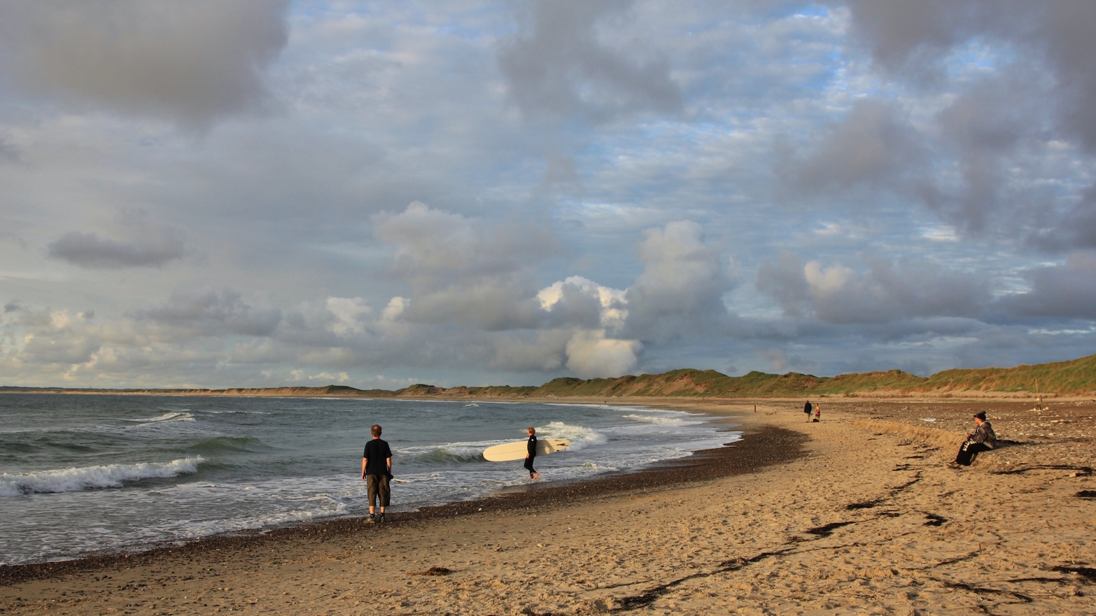 denmark-cold-hawaii-beach-surfers