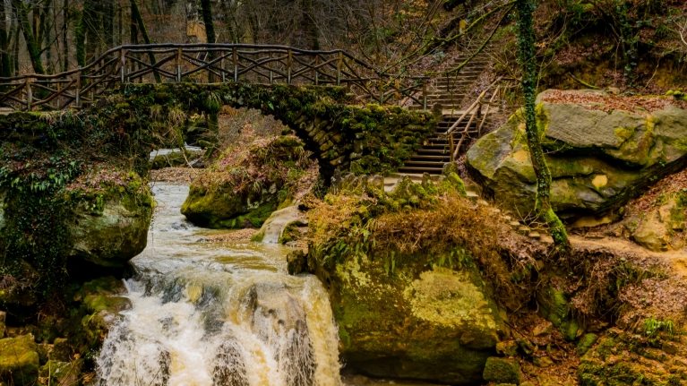 luxembourg-schiessentümpel-waterfalls-fall-river