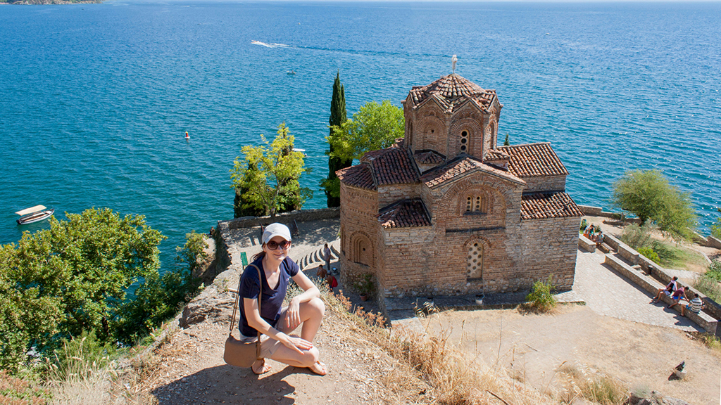 north-macedonia-lake-ohrid-woman
