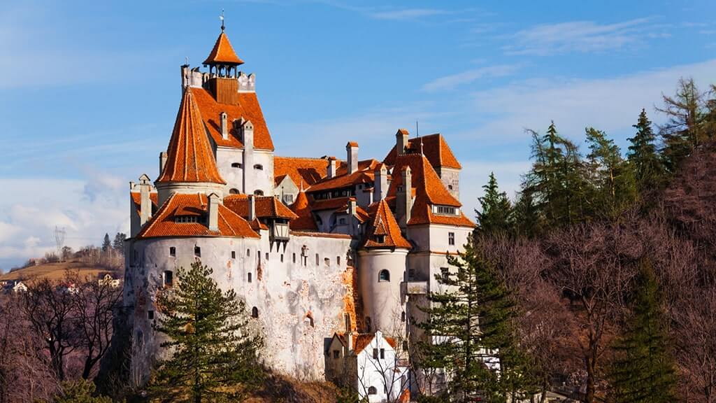 romania-transylvania-draculas-castle