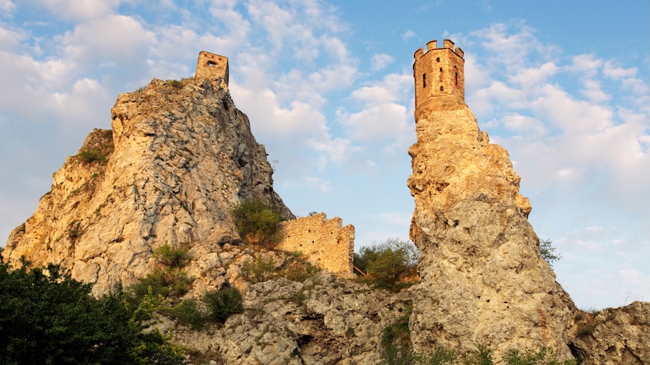 slovakia-devin-castlle-rocks