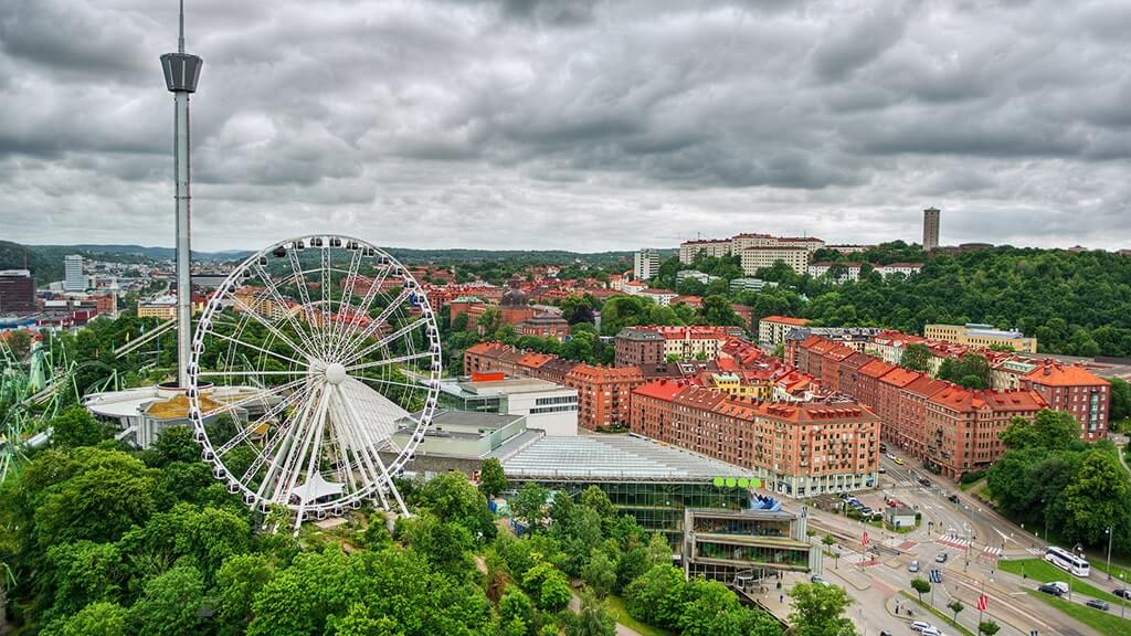 sweden-gotherberg-liseberg-amusement-park