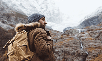 world-nomads-man-in-mountains